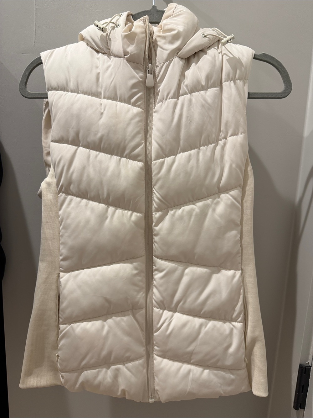 Zara Cream Quilted Puffer Vest with Hood